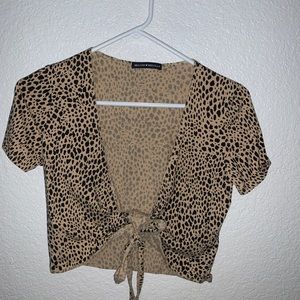 Tie cheetah print top